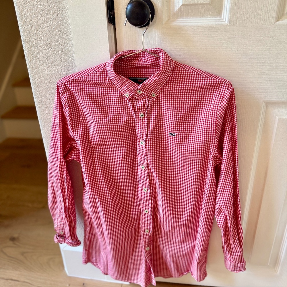 Vineyard Vines Whale Shirt in Red Gingham. Youth Size XL.
